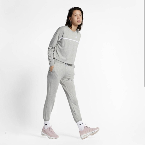 Nike Cropped Crew Neck Swoosh L/S Jersey Tee Top Size Small Grey AR3754-063 EUC - Picture 4 of 10